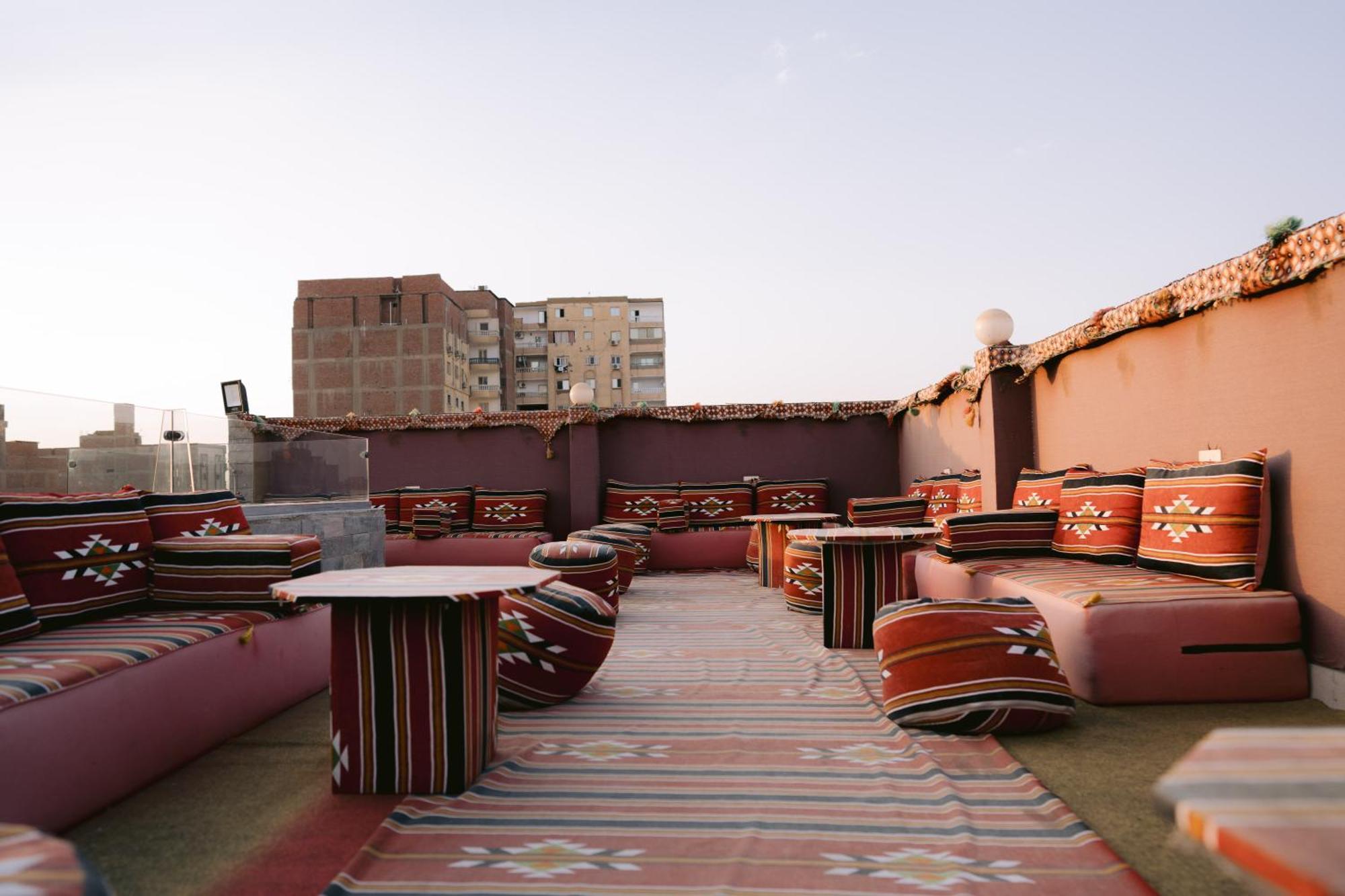Tuya Pyramid Inn Kafret el-Gabal Exterior foto