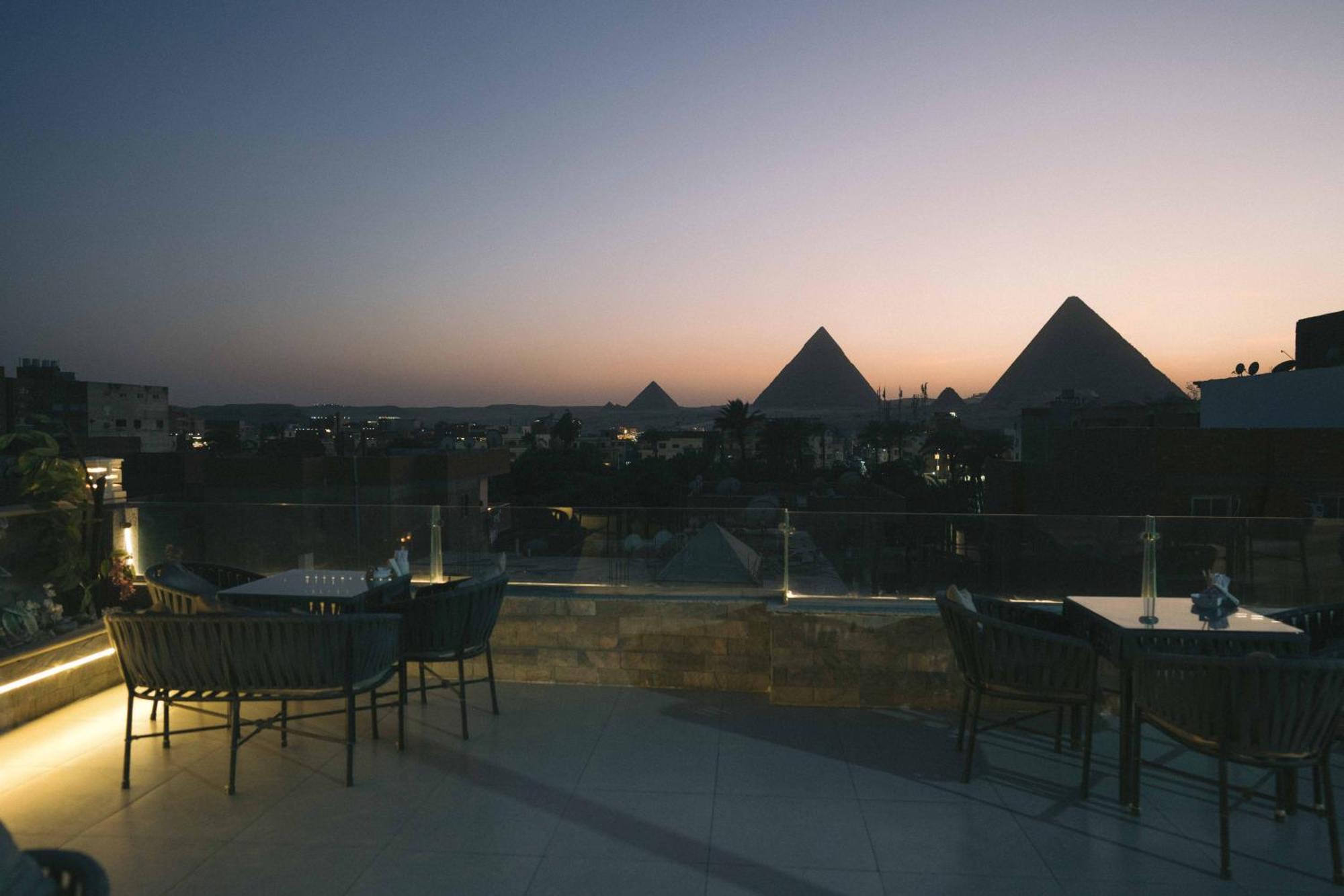 Tuya Pyramid Inn Kafret el-Gabal Exterior foto