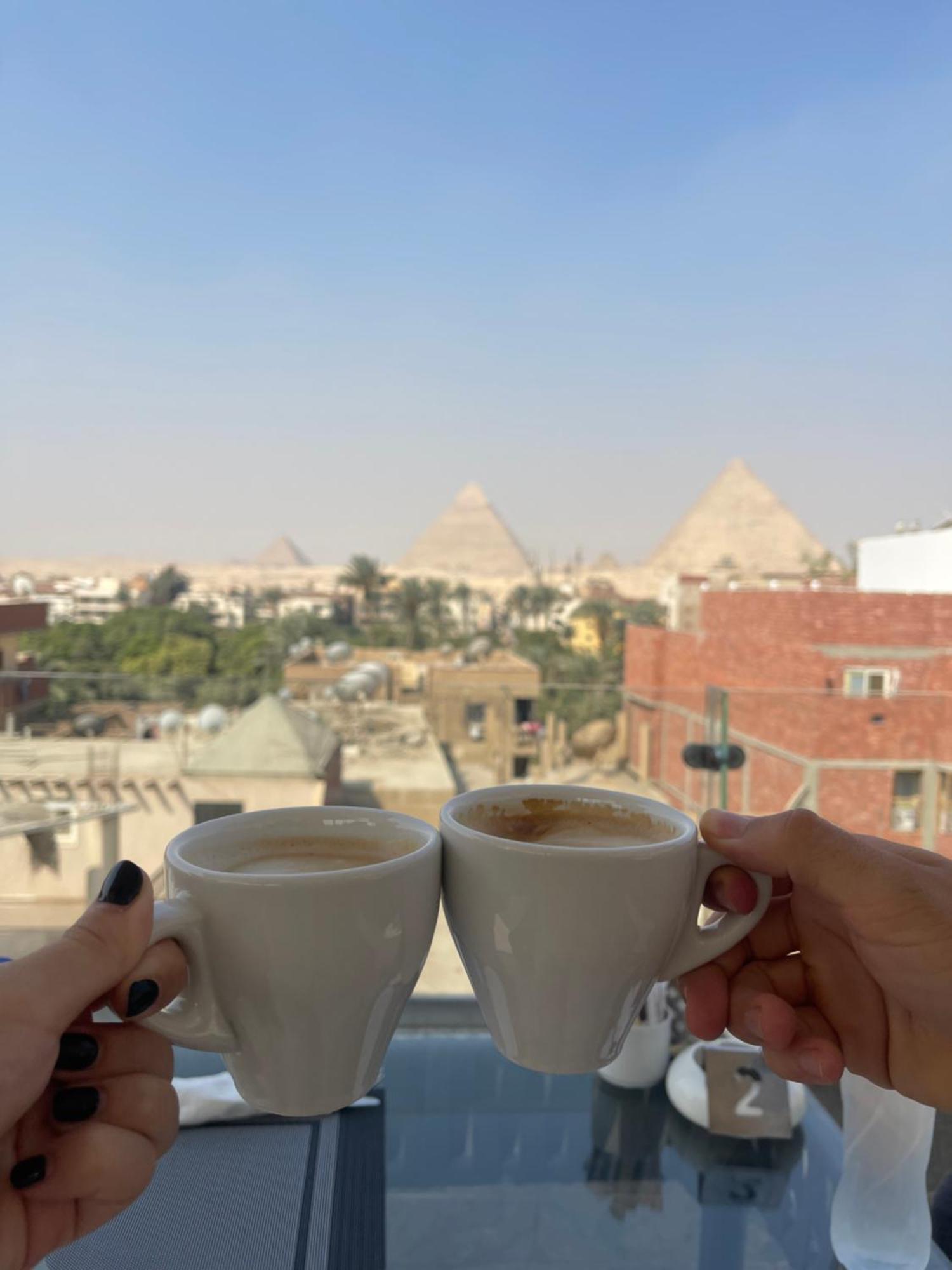 Tuya Pyramid Inn Kafret el-Gabal Exterior foto